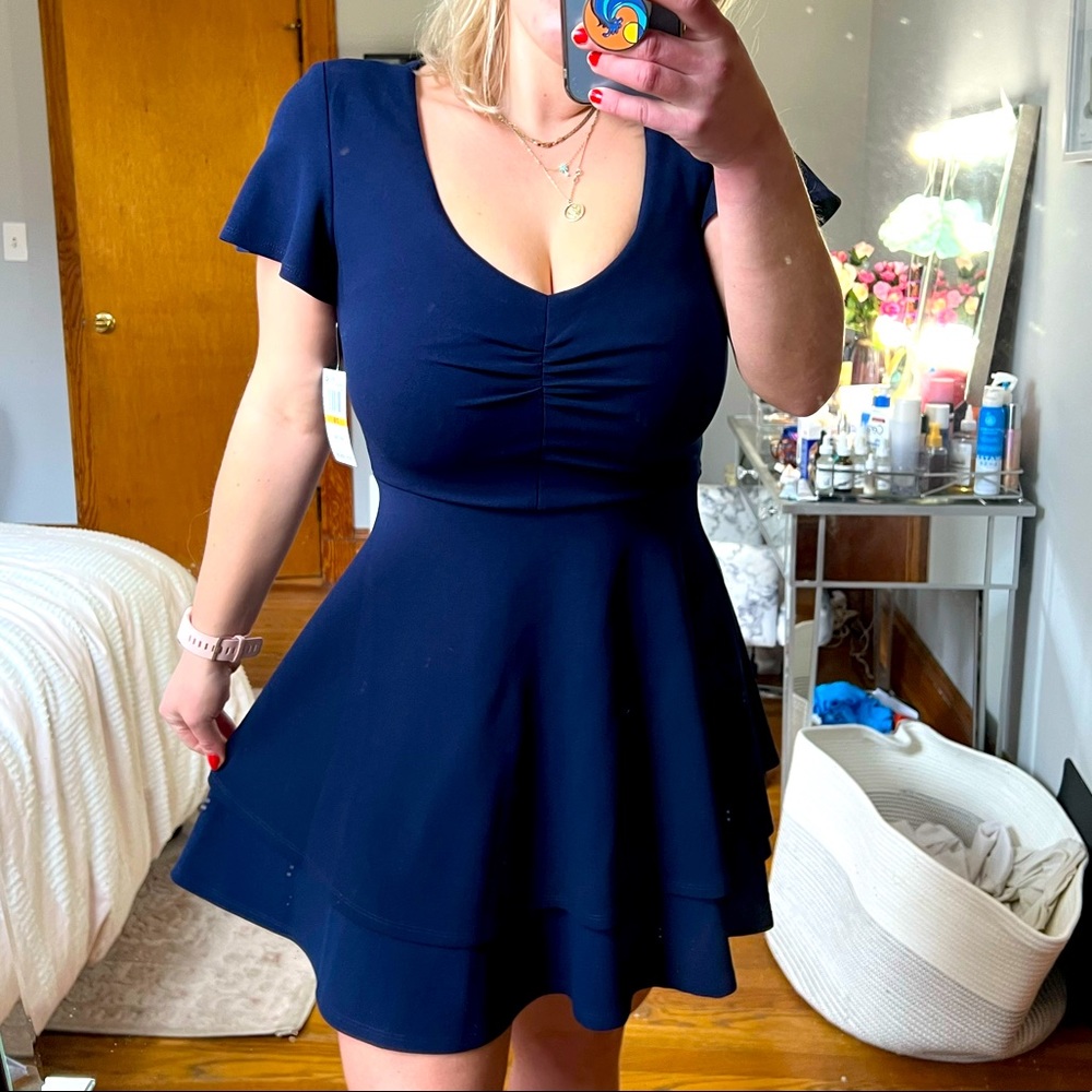 Navy Blue V Neck Ruffle Short Sleeve Skater Dress holiday size 7/8 medium/large